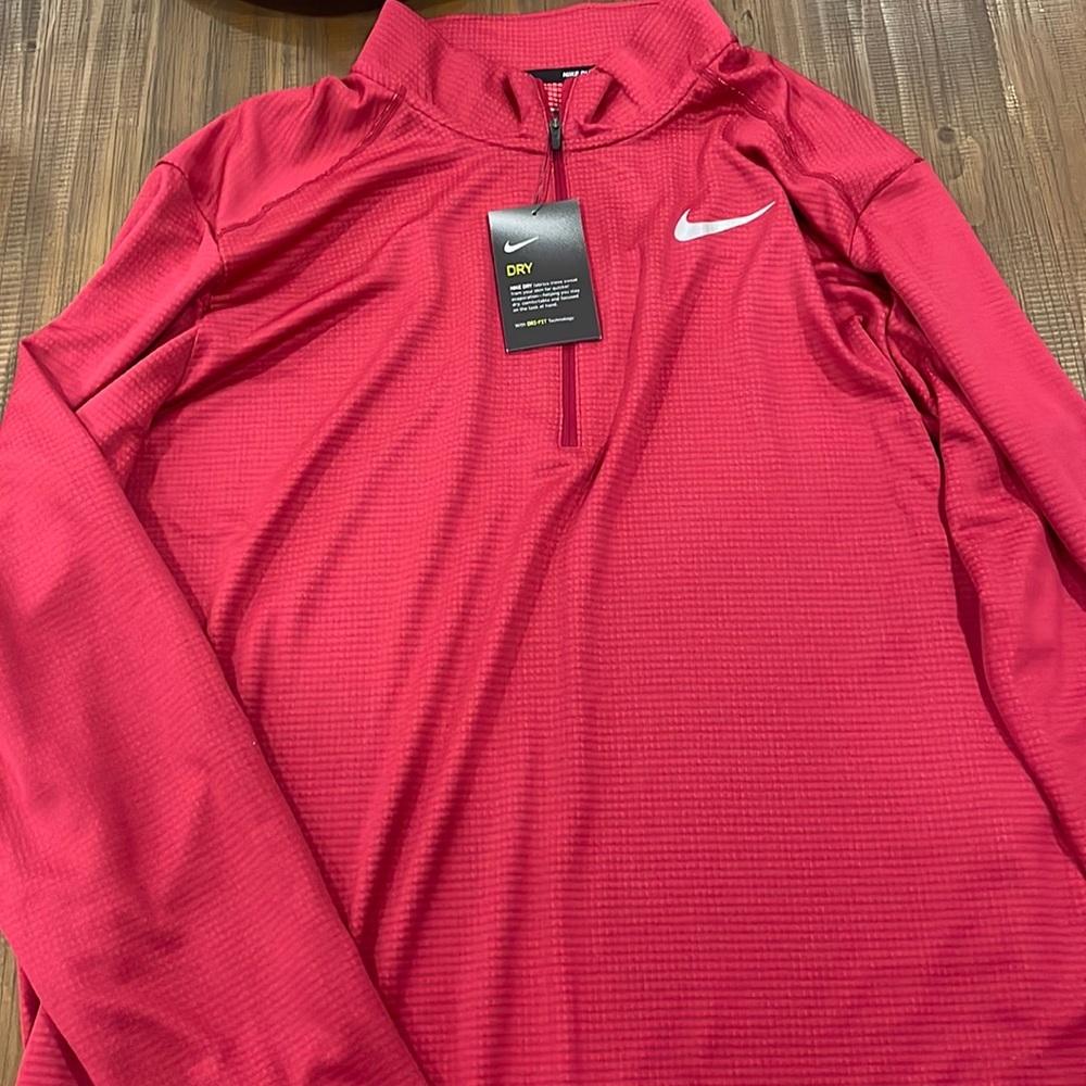 NWT men’s Nike quarter zip DRI-FIT